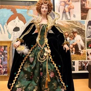 Isabel De Ingalterra Renaissance Doll